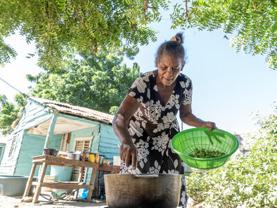 WFP/Esteban Barrera Olga Lima Poncio, a widow who lives with two adult grandchildren.
